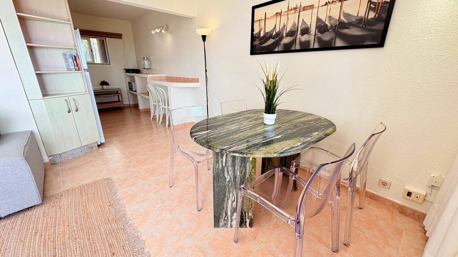 2 slaapkamer Bungalow te huur in San Bartolome de Tirajana met zwembad - € 1.900 (Ref: 6994251)
