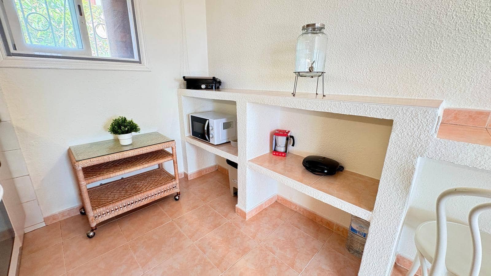 2 slaapkamer Bungalow te huur in San Bartolome de Tirajana met zwembad - € 1.900 (Ref: 6994251)