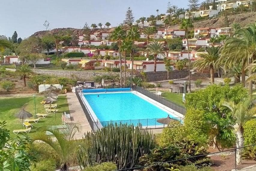 2 slaapkamer Bungalow te huur in San Bartolome de Tirajana met zwembad - € 1.900 (Ref: 6994251)