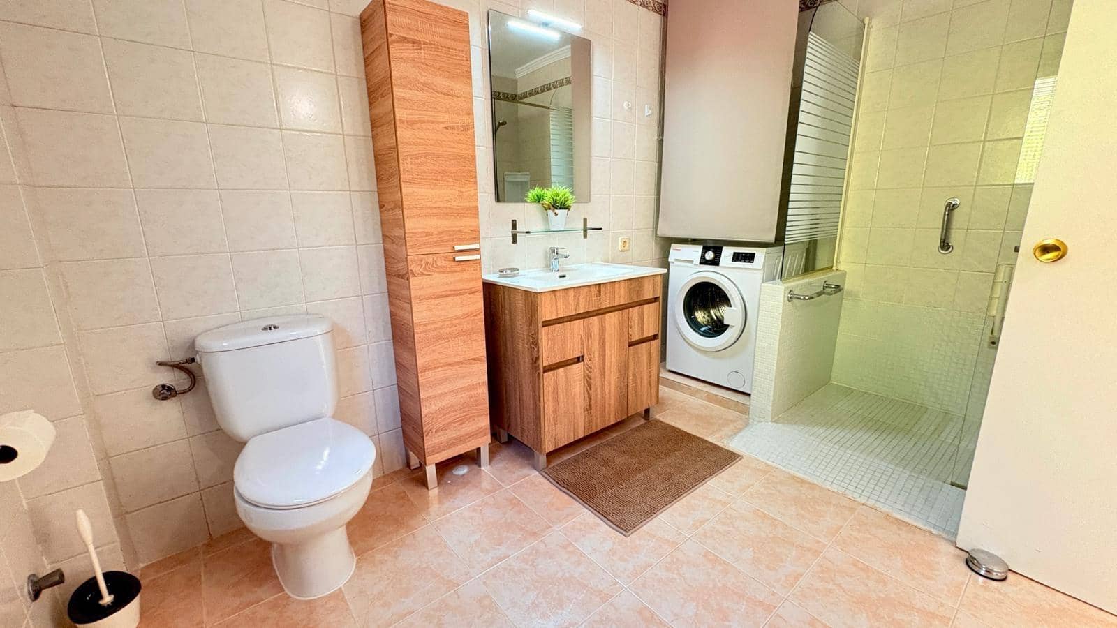 2 slaapkamer Bungalow te huur in San Bartolome de Tirajana met zwembad - € 1.900 (Ref: 6994251)