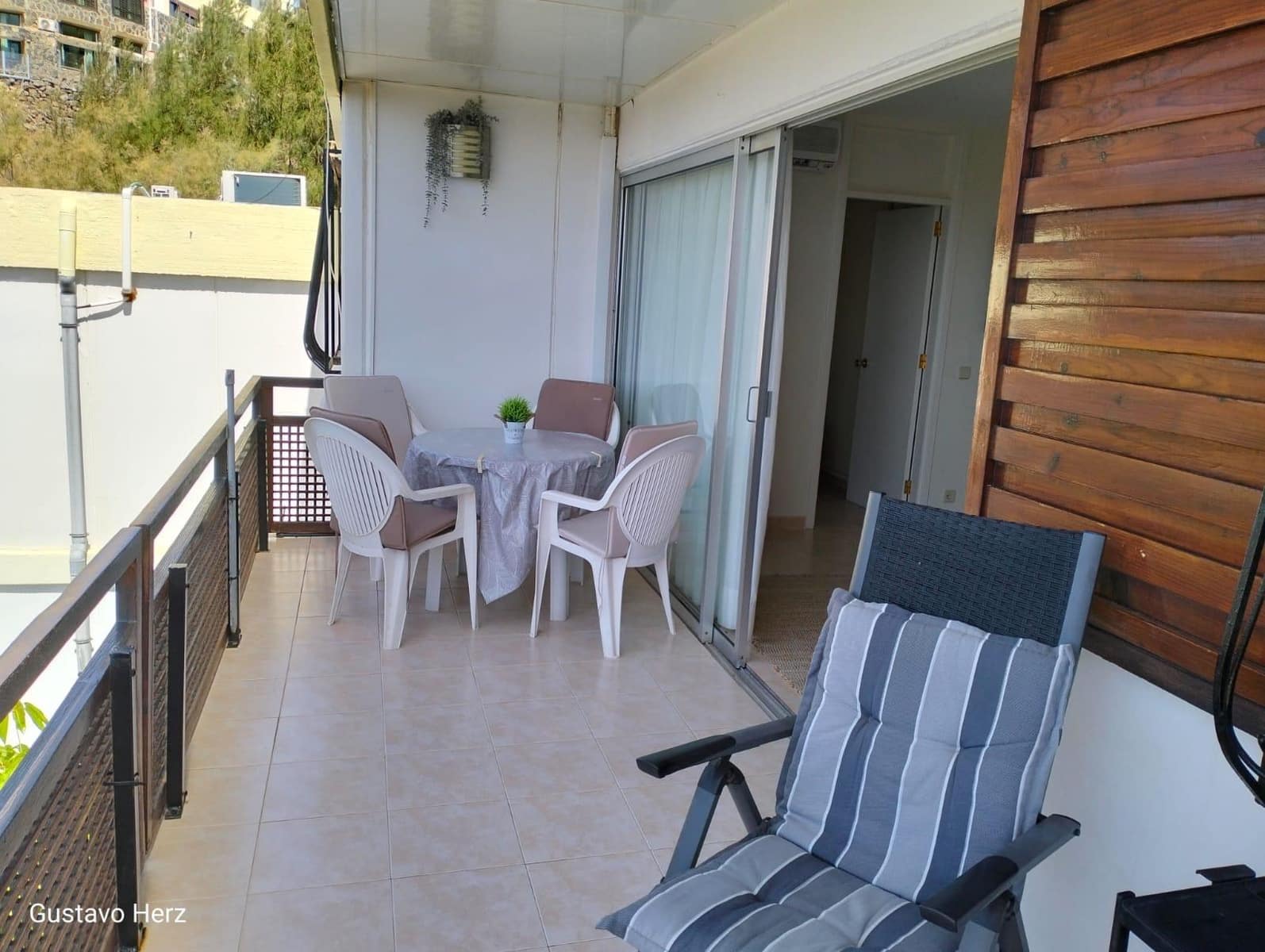 2 slaapkamer Bungalow te huur in San Bartolome de Tirajana met zwembad - € 1.900 (Ref: 6994251)