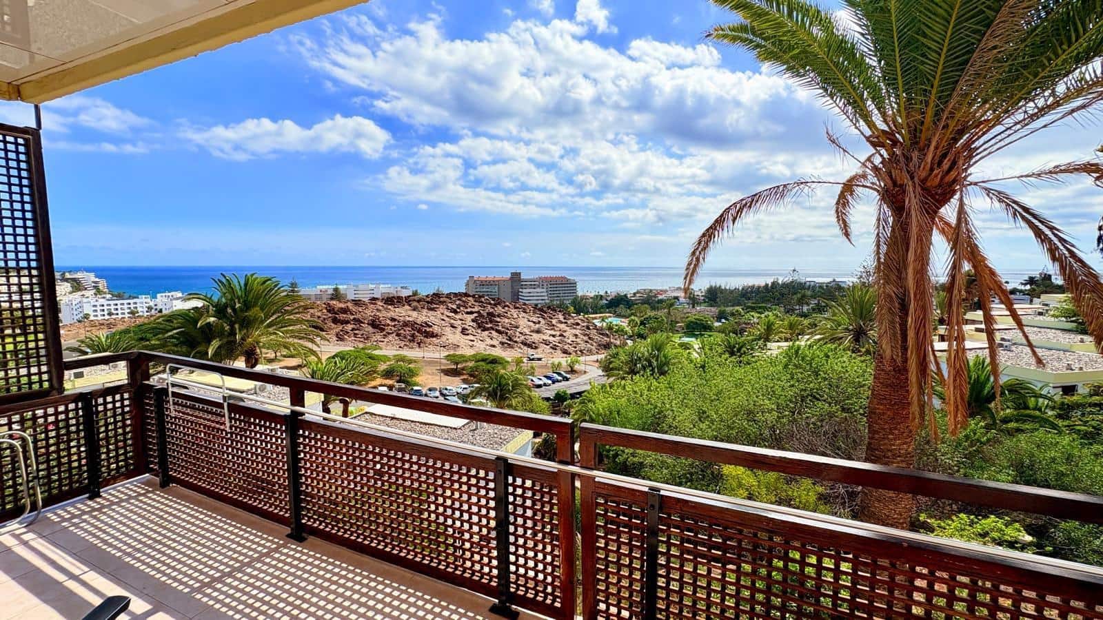 2 slaapkamer Bungalow te huur in San Bartolome de Tirajana met zwembad - € 1.900 (Ref: 6994251)
