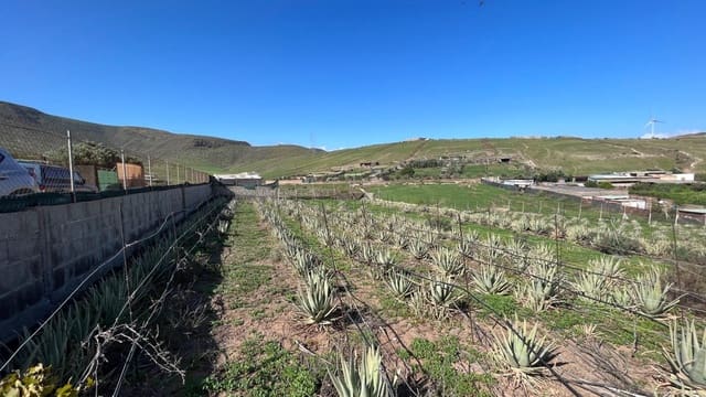 Finca/Landhuis te koop in Santa Lucía de Tirajana - € 75.000 (Ref: 7174398)