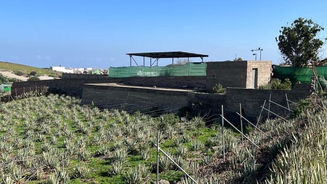 Finca/Landhuis te koop in Santa Lucía de Tirajana - € 75.000 (Ref: 7174398)