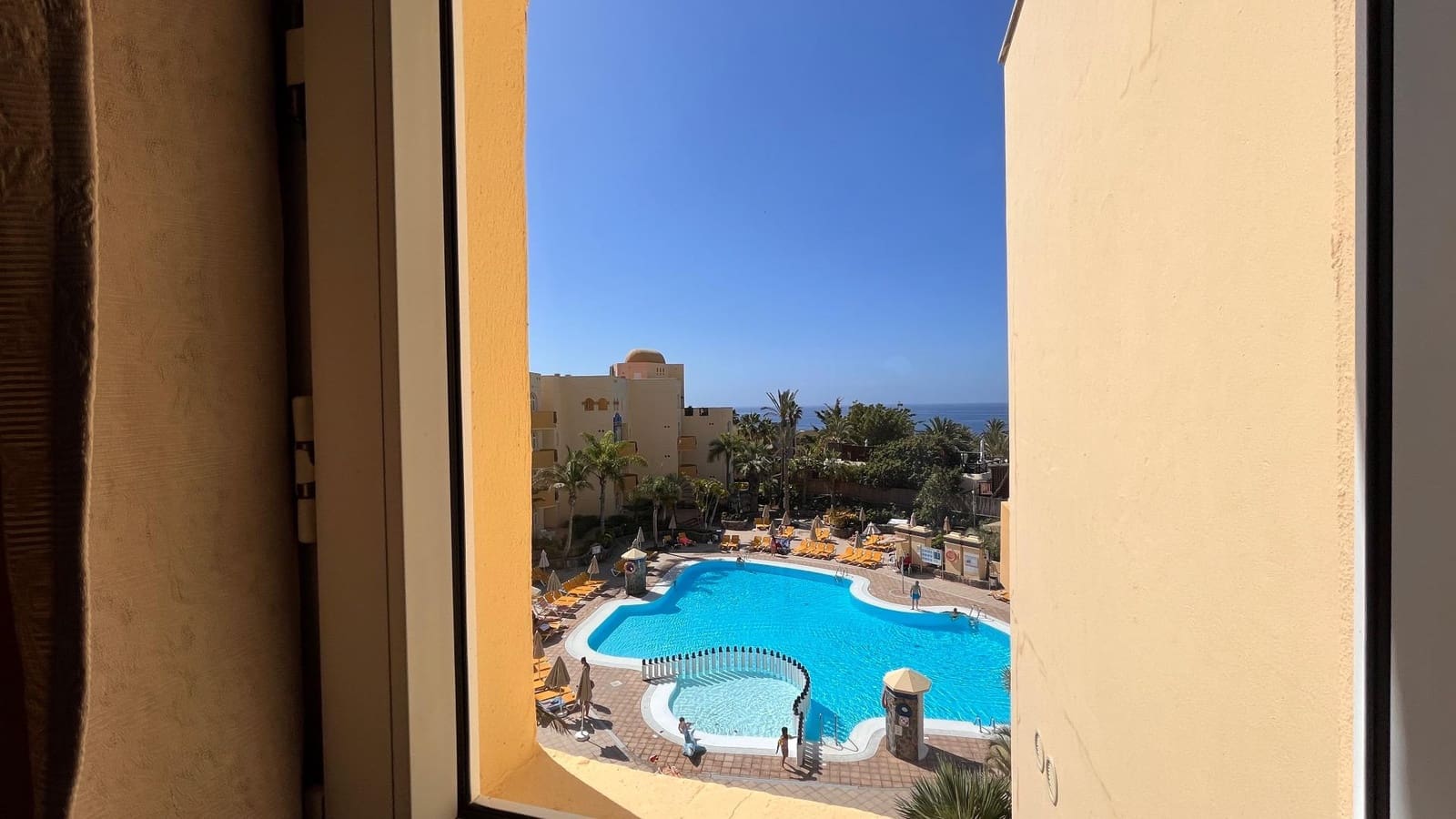 2 bedroom Apartment for sale in San Bartolome de Tirajana with pool garage - € 315,000 (Ref: 7521535)