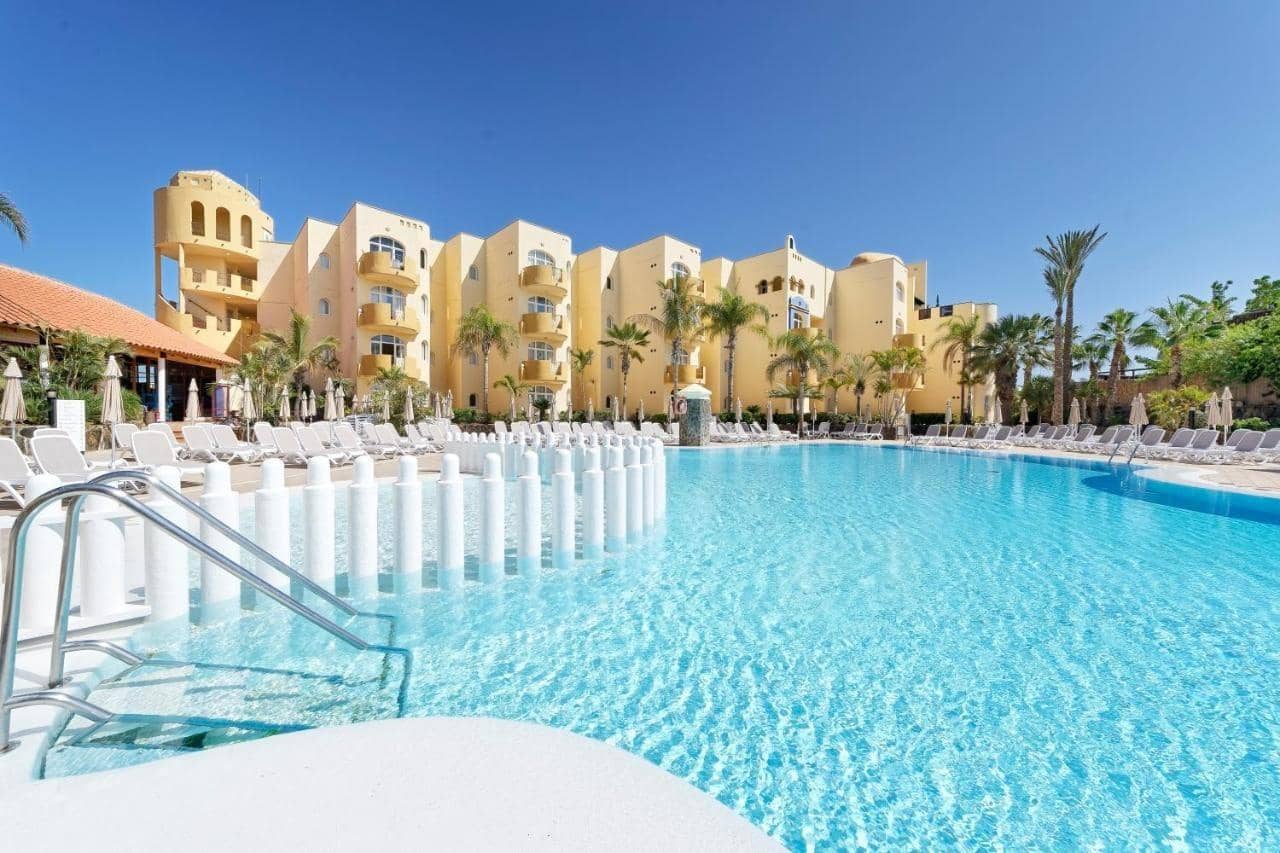 2 makuuhuone Huoneisto myytävänä paikassa San Bartolome de Tirajana mukana uima-altaan 
autotalli - 315 000 € (Ref: 7521535)