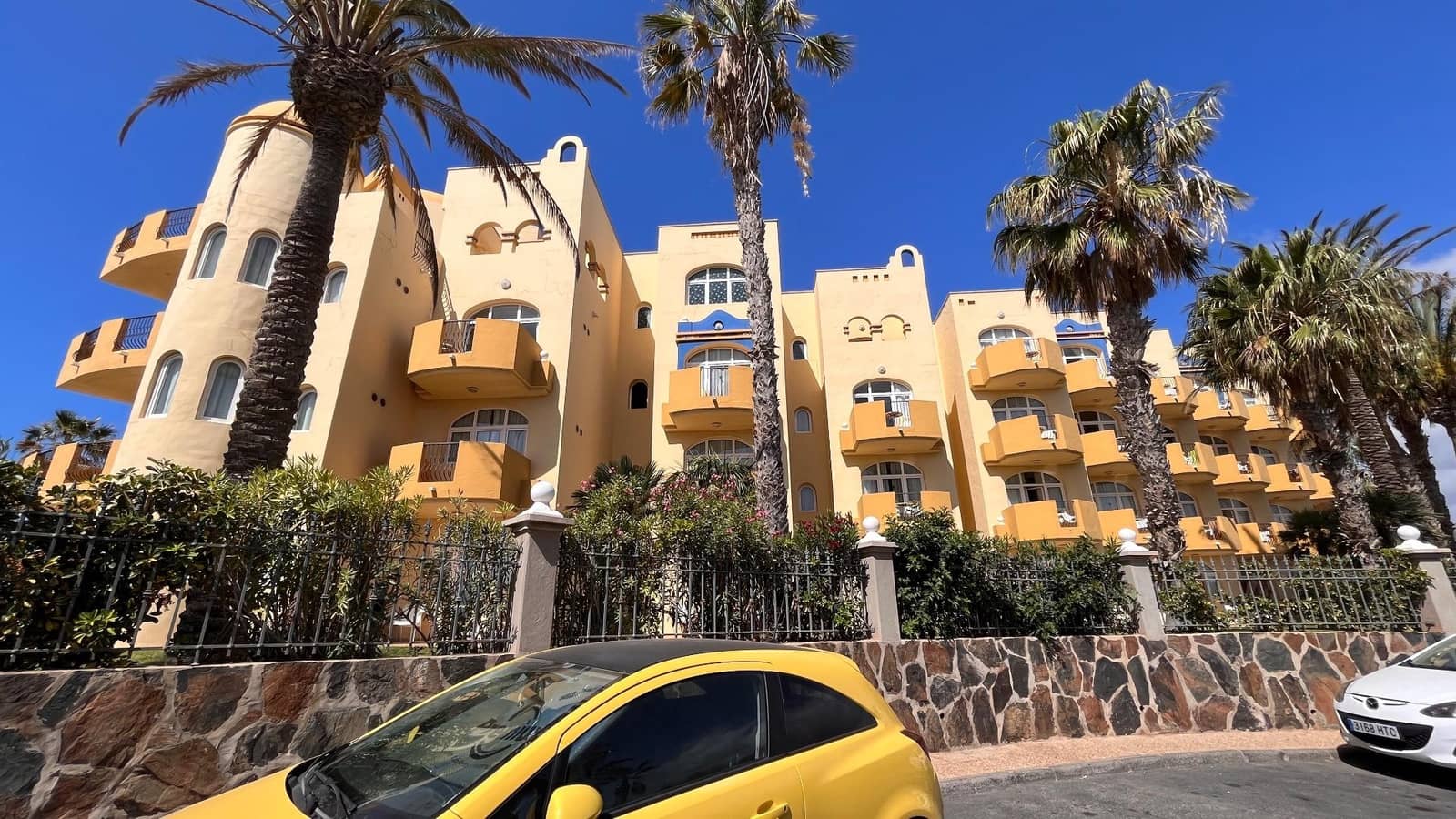 2 makuuhuone Huoneisto myytävänä paikassa San Bartolome de Tirajana mukana uima-altaan 
autotalli - 315 000 € (Ref: 7521535)
