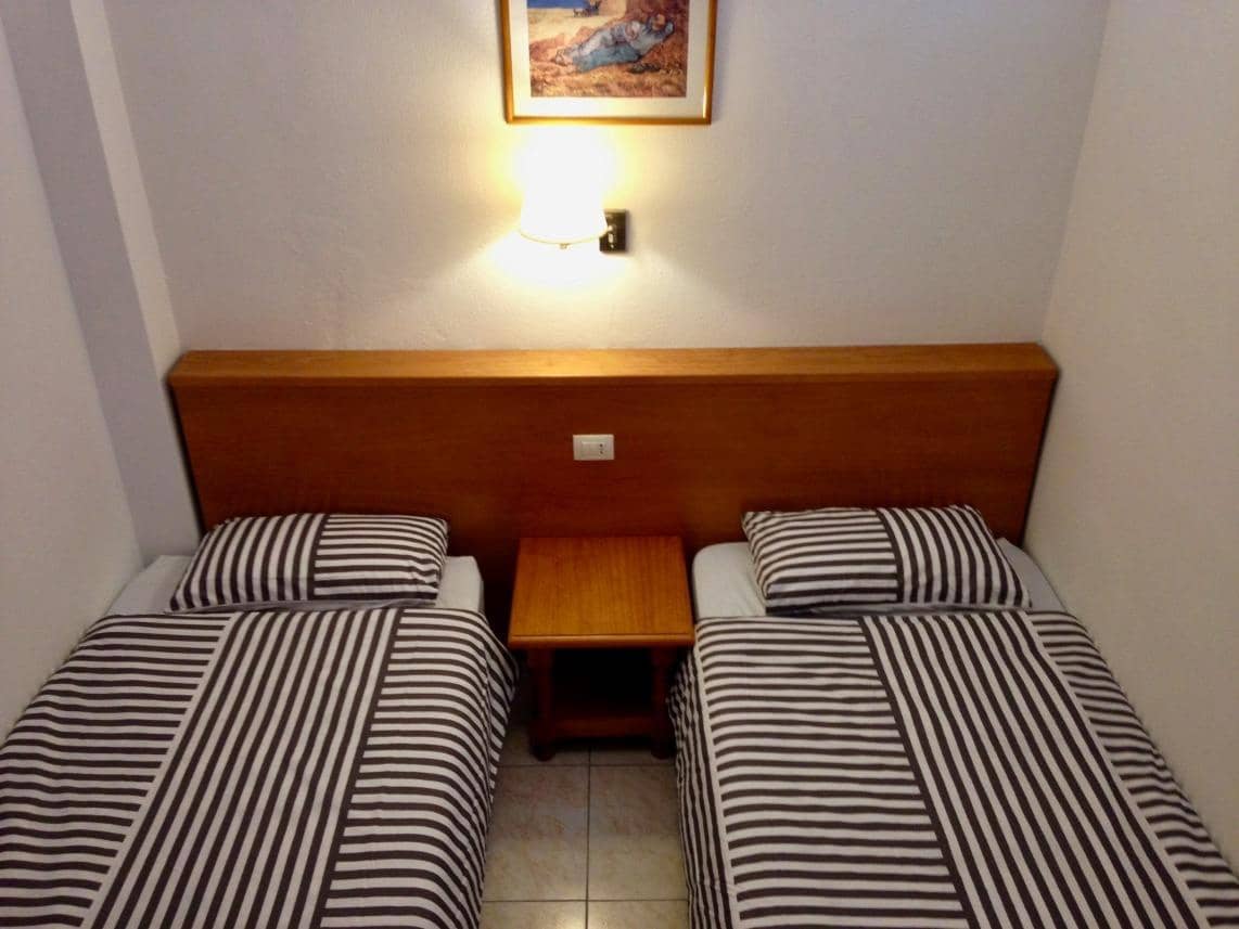 2 bedroom Apartment for rent in Playa del Inglés, San Bartolomé de Tirajana with pool € 950