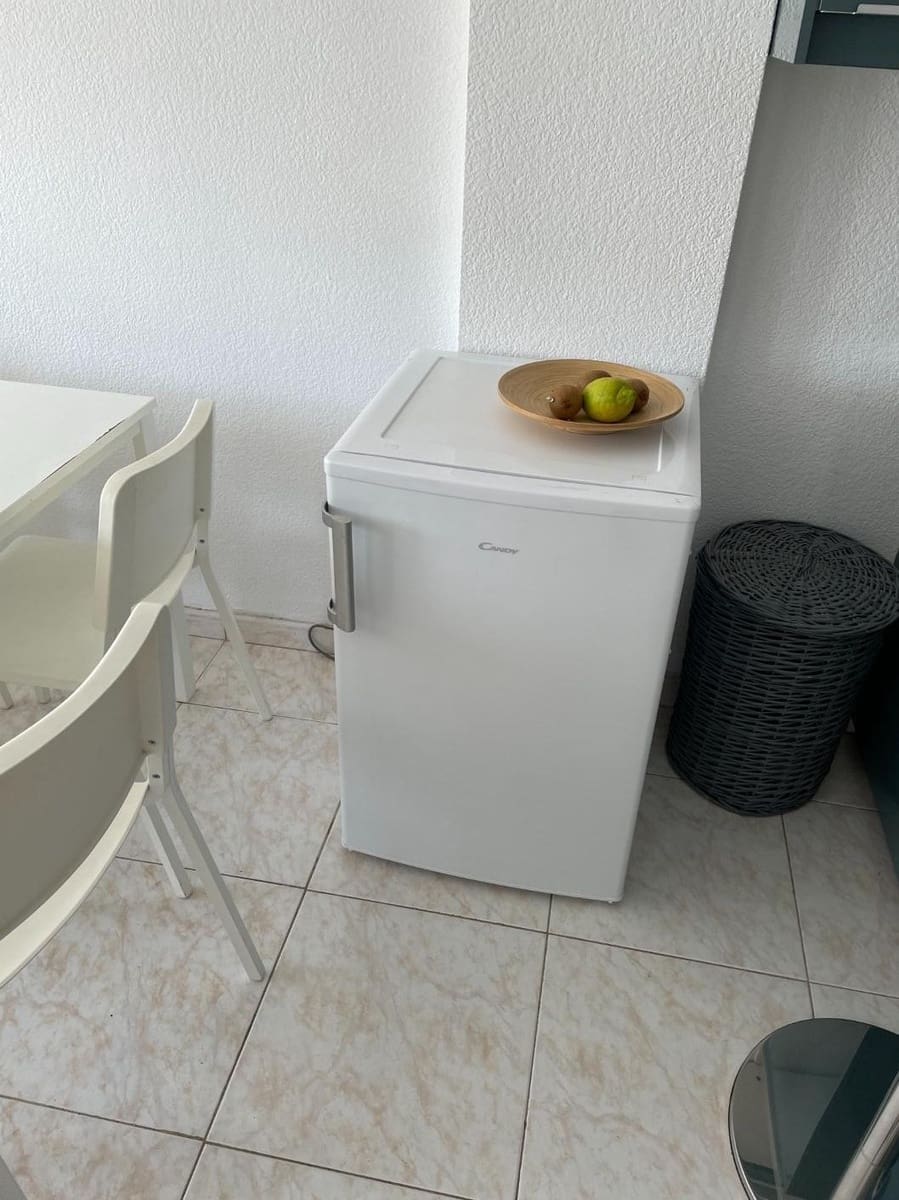 Apartamento de 2 habitaciones en Playa del Inglés en alquiler con piscina - 1.000 € (Ref: 7634859)