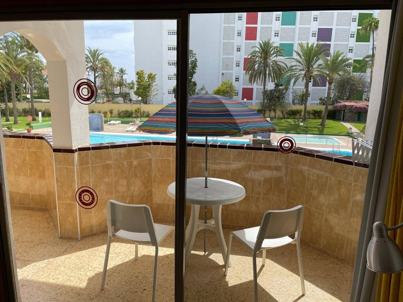 Apartamento de 2 habitaciones en Playa del Inglés en alquiler con piscina - 1.000 € (Ref: 7634859)