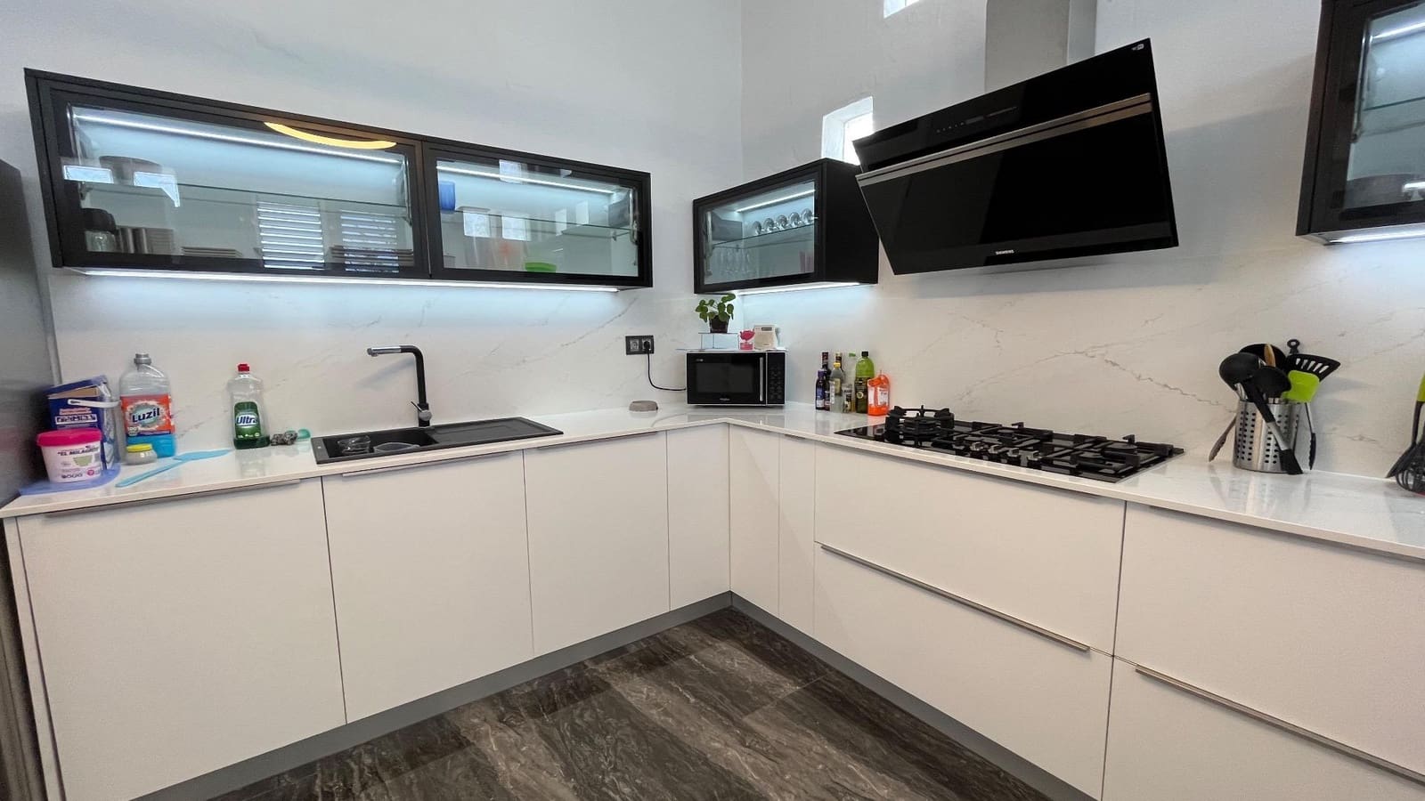 9 soverom Finca/Herregård til salgs i El Salobre med svømmebasseng - € 1 200 000 (Ref: 7711354)