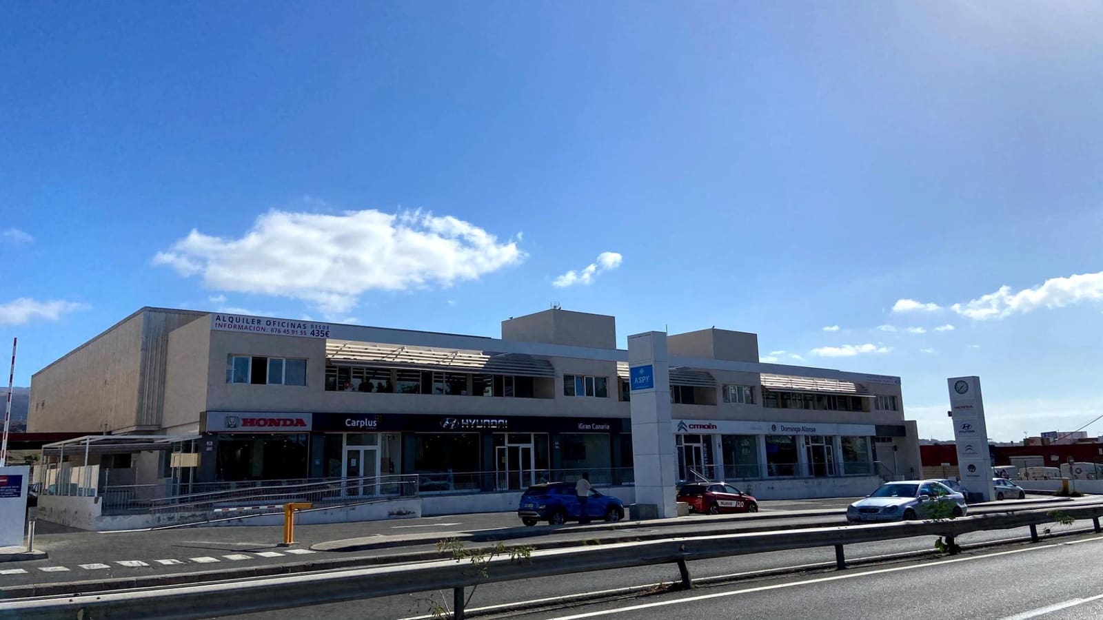 3 bedroom Flat for sale in San Bartolome de Tirajana - € 199,900 (Ref: 7803985)