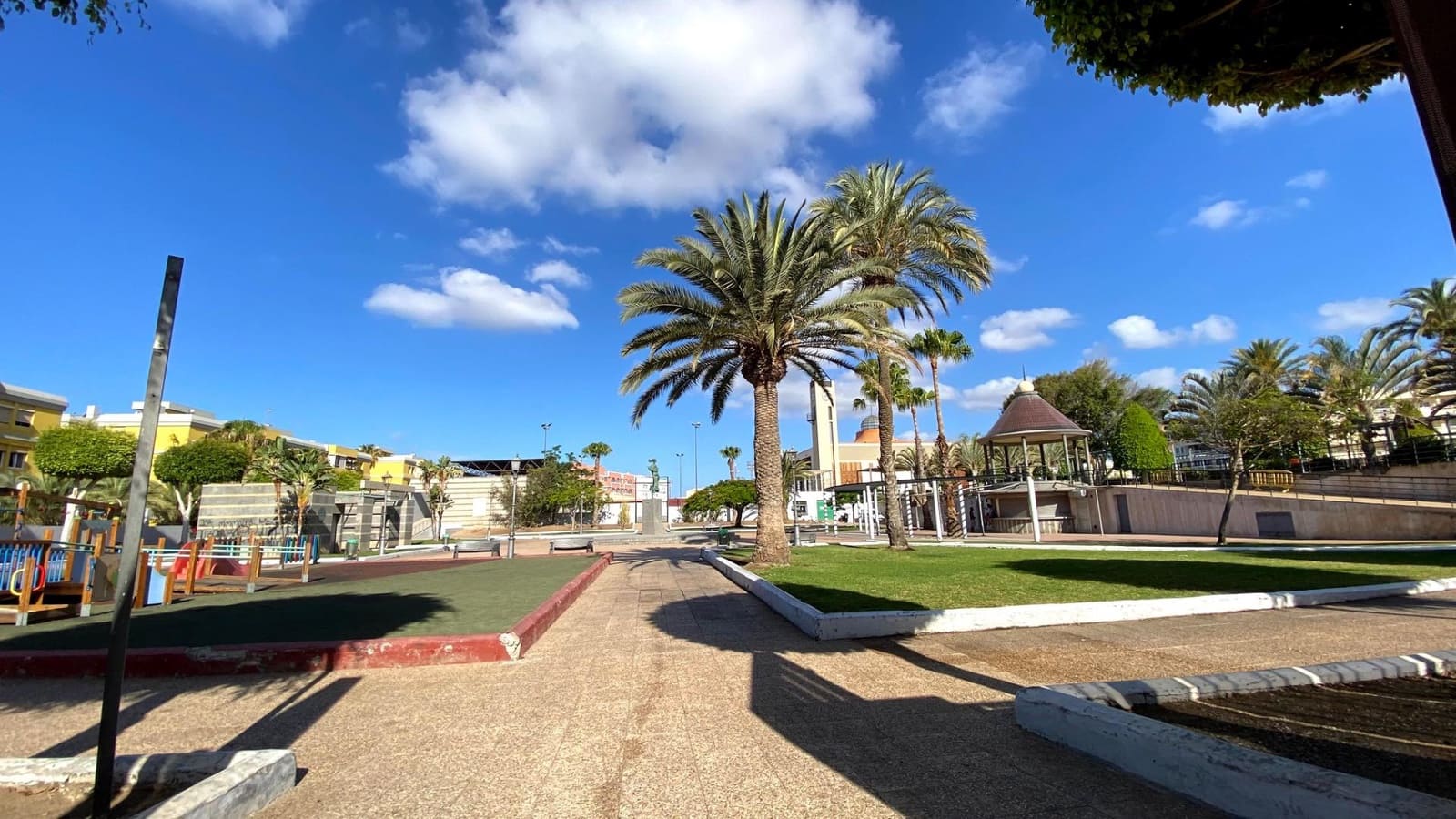 3 bedroom Flat for sale in San Bartolome de Tirajana - € 199,900 (Ref: 7803985)