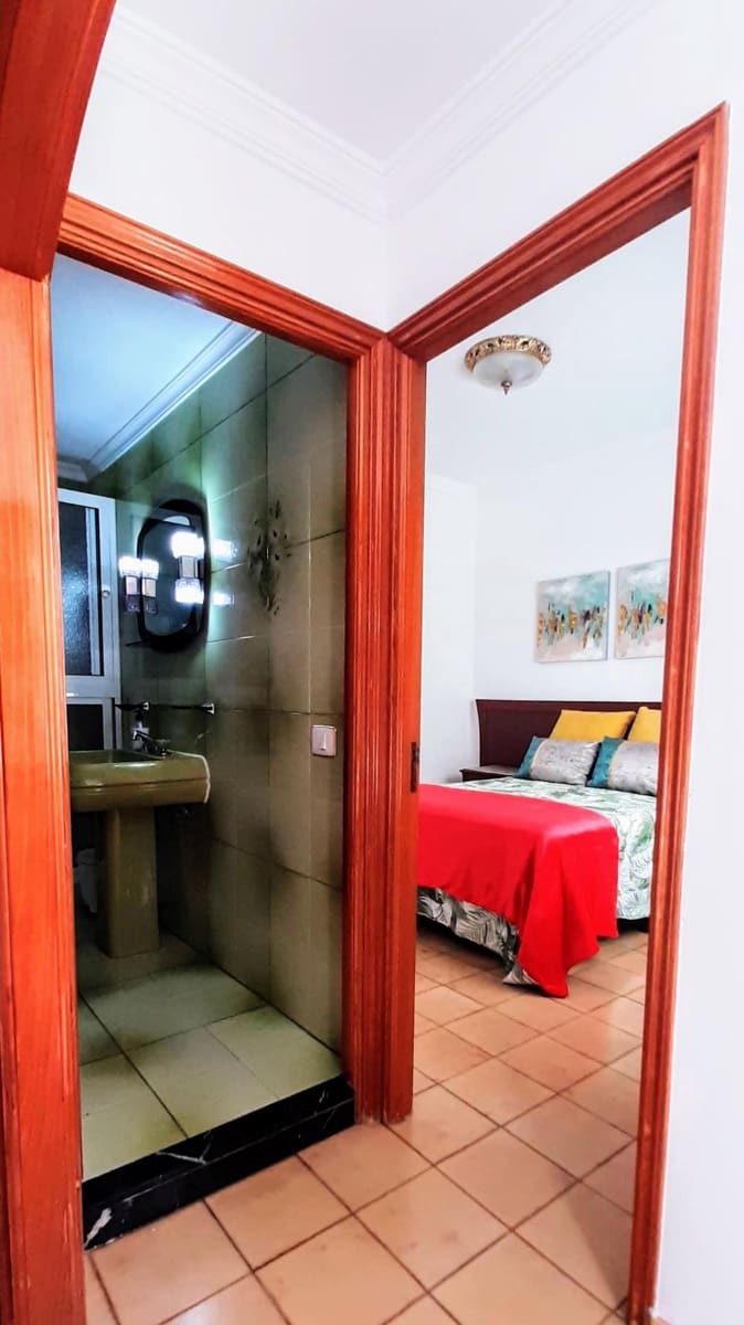 2 sypialnia Penthouse do wynajęcia w Las Palmas de Gran Canaria - 1 200 € (Ref: 7840790)