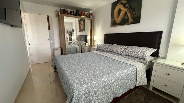 2 makuuhuone Asunto vuokrattavana paikassa Playa del Inglés, San Bartolomé de Tirajana mukana uima-altaan 
autotalli - 1 800 € (Ref: 7942544)