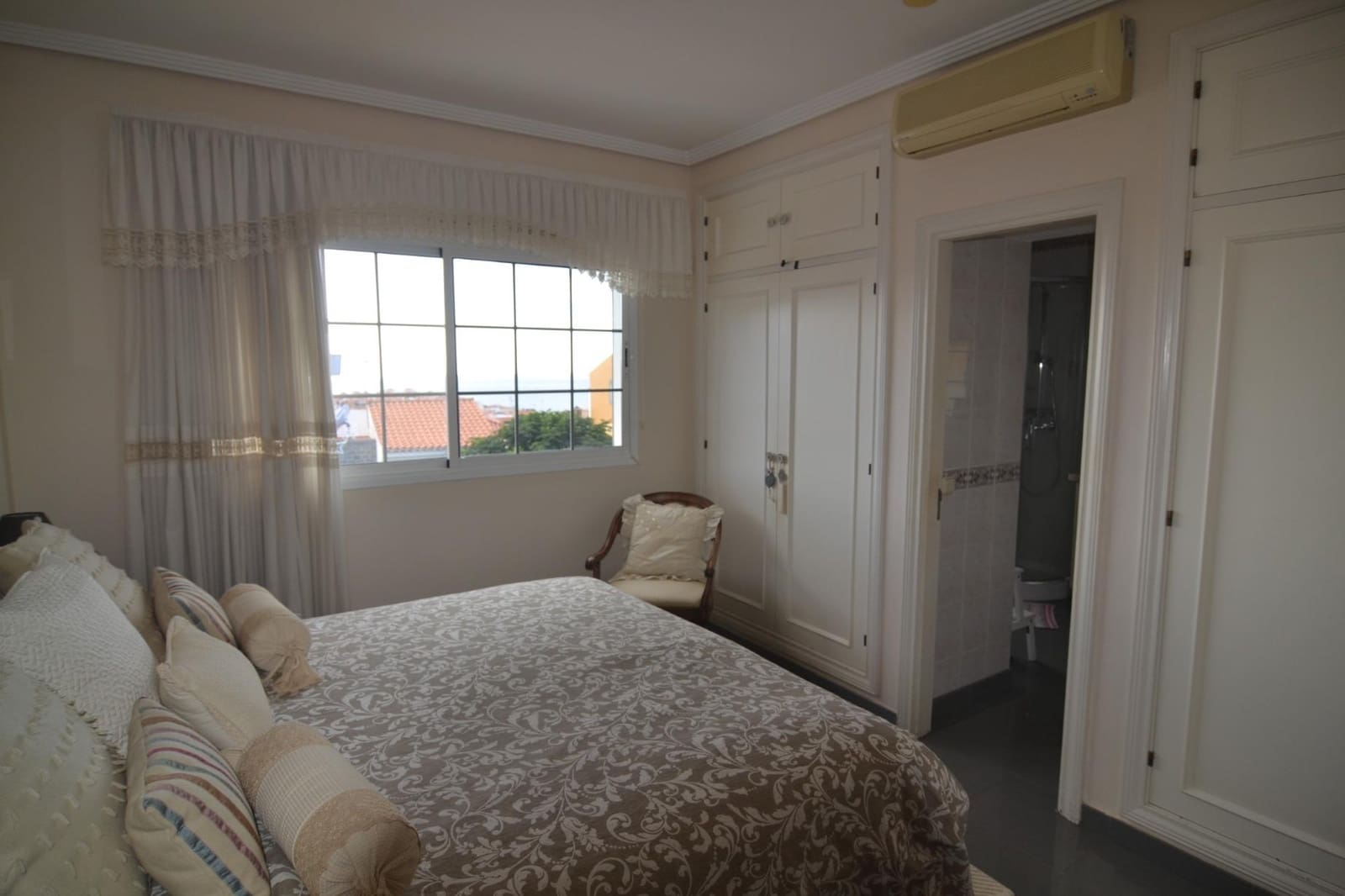 4 soveværelse Villa til salg i Mogan med swimmingpool garage - € 1.050.000 (Ref: 7999240)