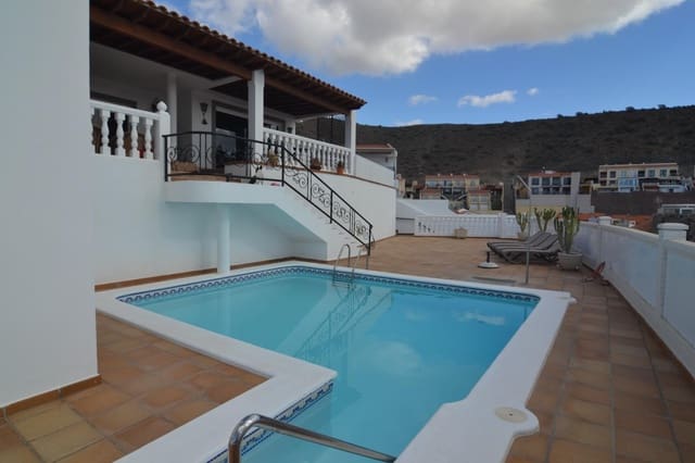 4 soverom Villa til salgs i Mogán med svømmebasseng garasje - € 1 050 000 (Ref: 7999240)