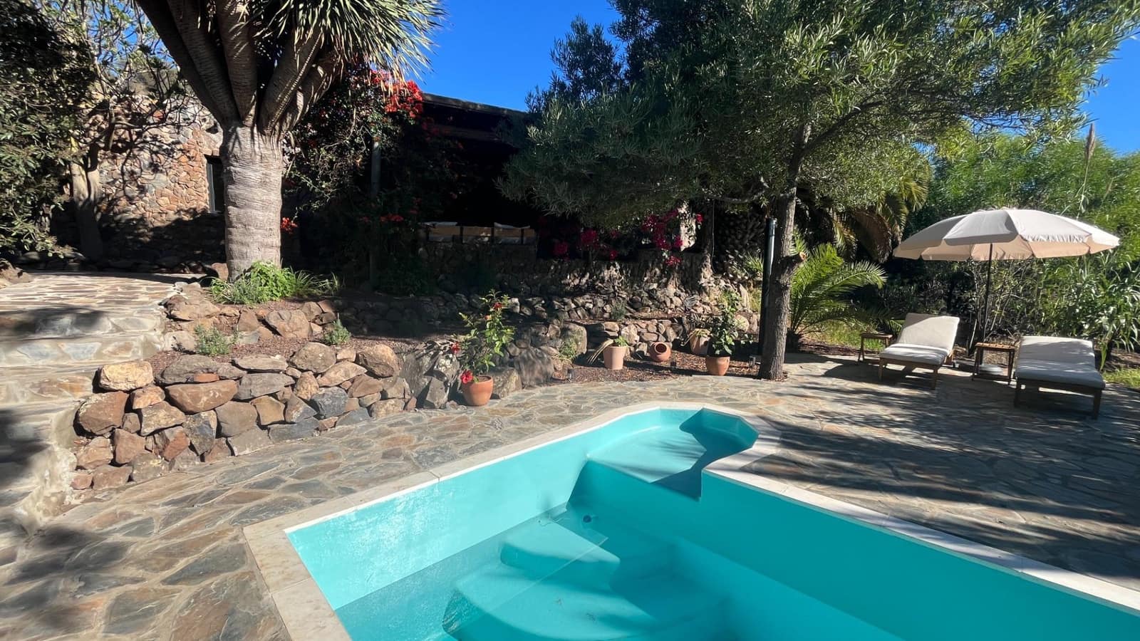 2 soveværelse Finca/Landehus til salg i Ingenio med swimmingpool - € 669.000 (Ref: 8625067)