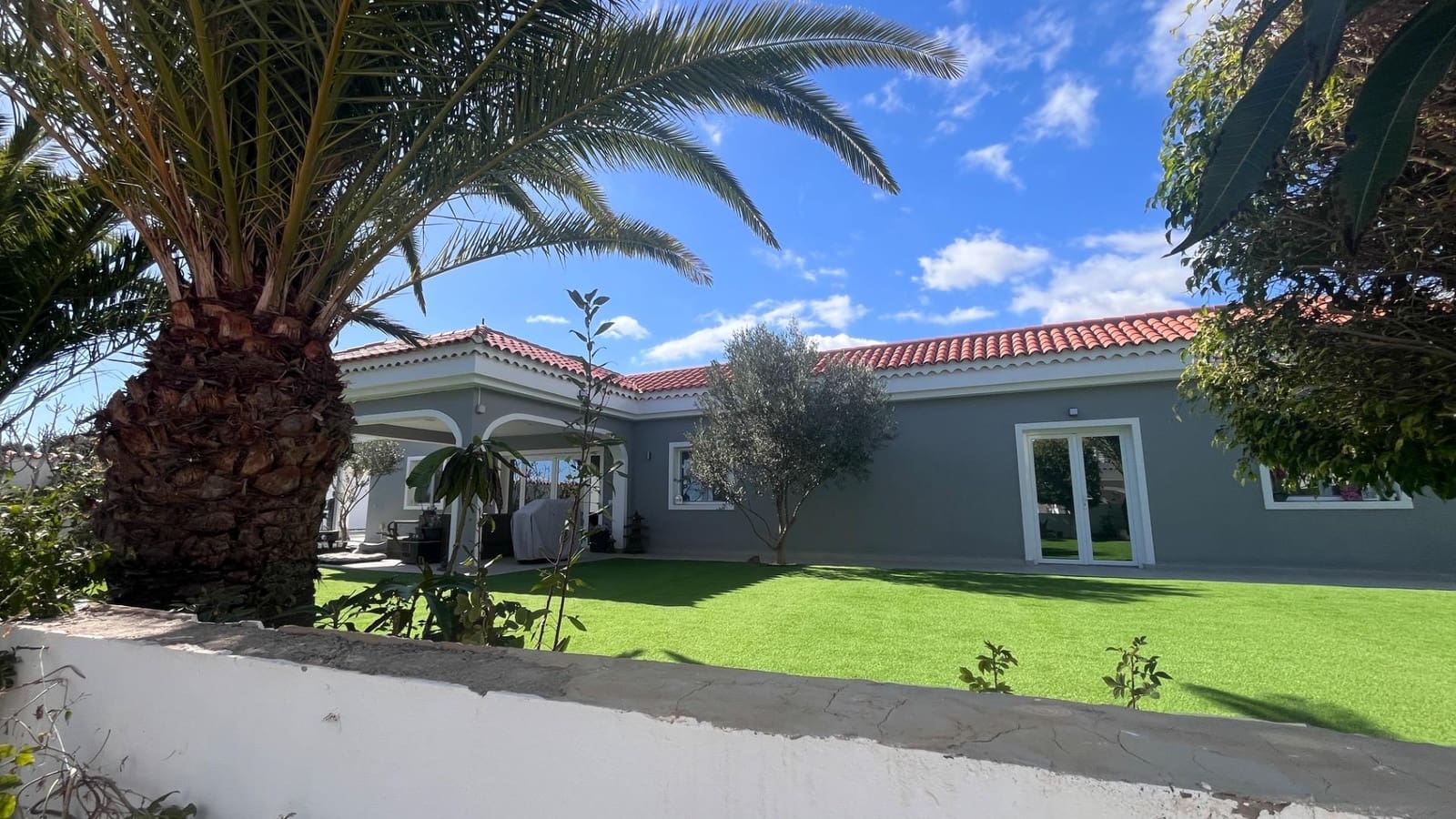 6 soveværelse Villa til salg i El Salobre med swimmingpool garage - € 849.900 (Ref: 8881742)