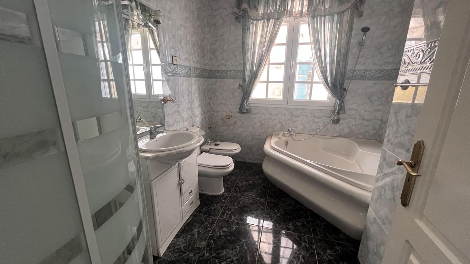 6 soveværelse Villa til salg i El Salobre med swimmingpool garage - € 849.900 (Ref: 8881742)