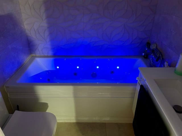 4 quarto Moradia em Banda para venda em Maspalomas, San Bartolomé de Tirajana com piscina - 699 000 € (Ref: 8900038)