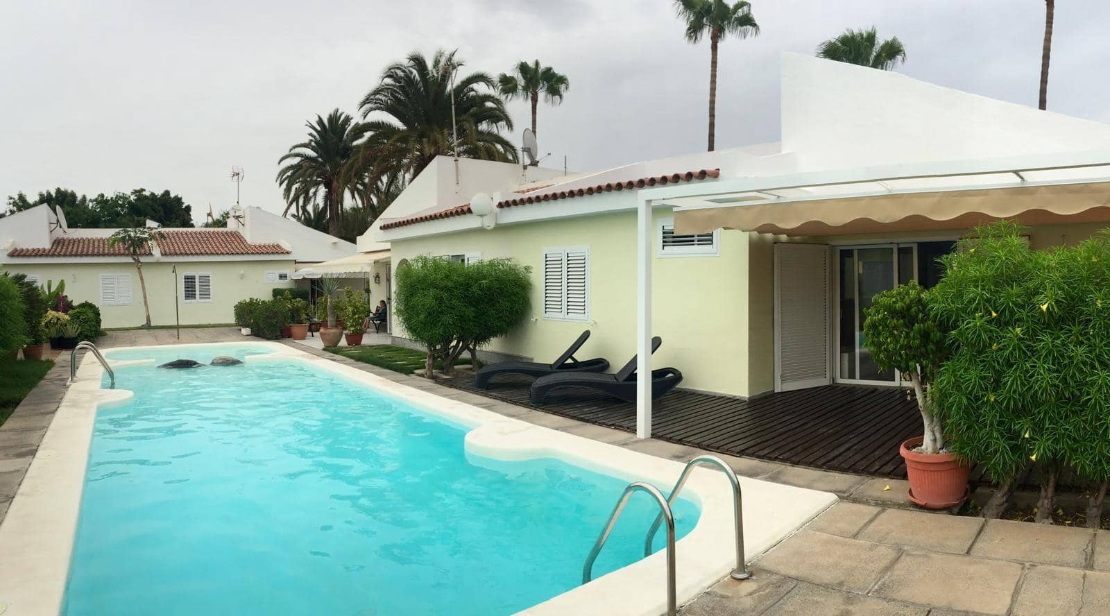 2 soveværelse Bungalow til salg i Campo Internacional med swimmingpool - € 450.000 (Ref: 8913162)