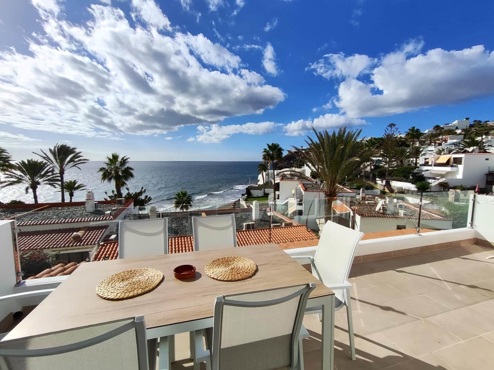 2 makuuhuone Bungalow vuokrattavana paikassa Playa del Aguila mukana uima-altaan - 1 800 € (Ref: 8941241)