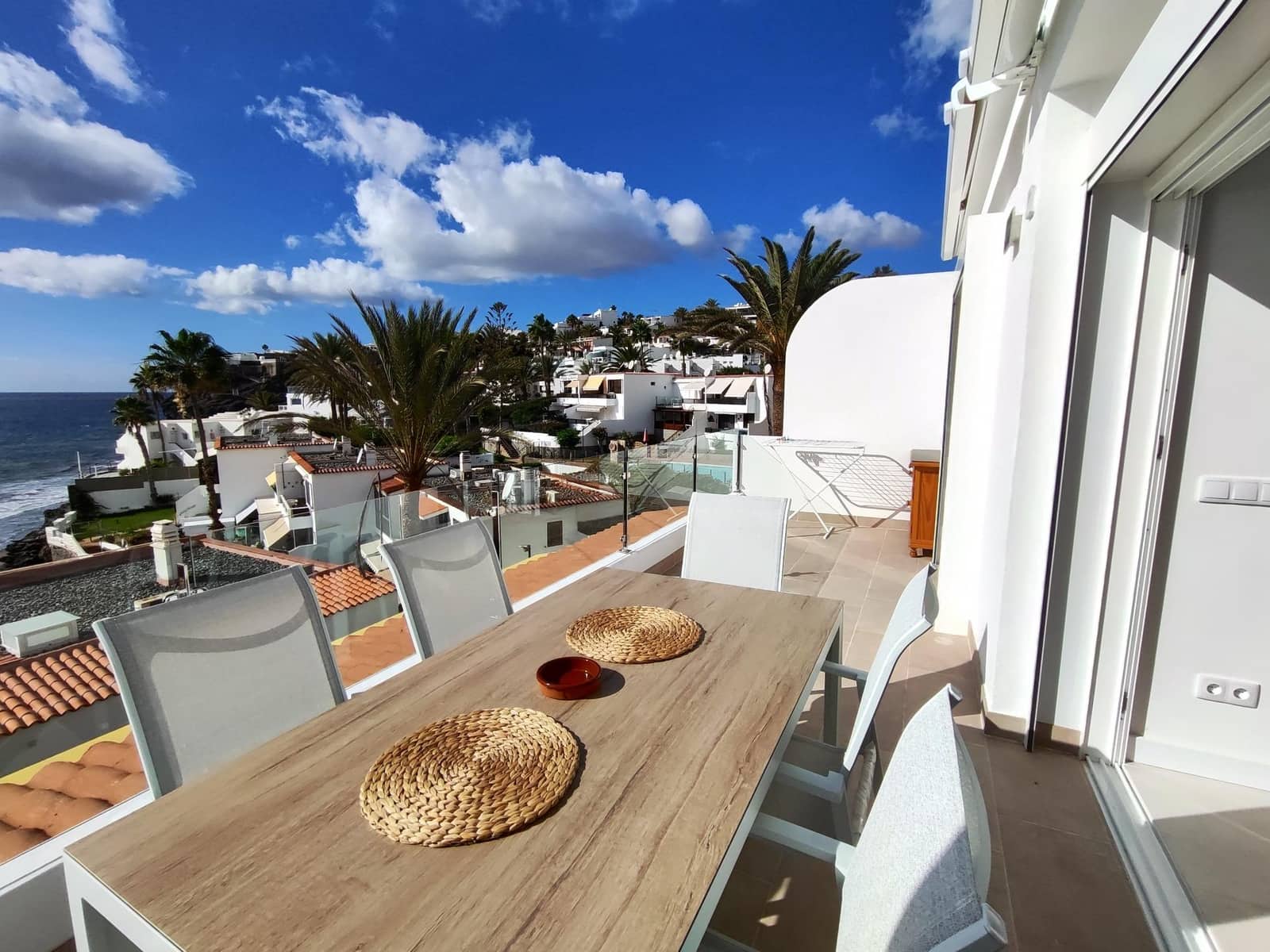 2 makuuhuone Bungalow vuokrattavana paikassa Playa del Aguila mukana uima-altaan - 1 800 € (Ref: 8941241)