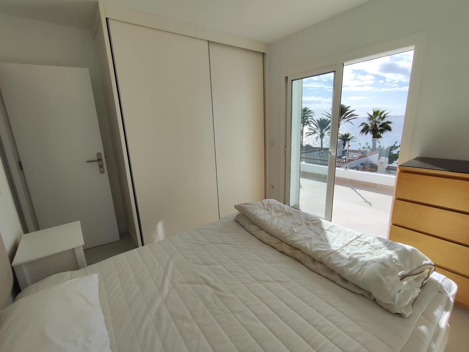 2 makuuhuone Bungalow vuokrattavana paikassa Playa del Aguila mukana uima-altaan - 1 800 € (Ref: 8941241)