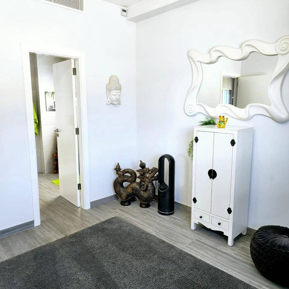 4 soveværelse Villa til salg i San Bartolome de Tirajana med swimmingpool garage - € 1.475.000 (Ref: 8985820)