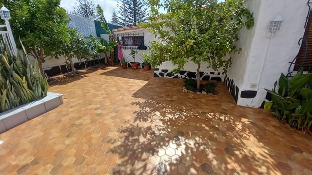2 quarto Bungalow para venda em Playa del Inglés, San Bartolomé de Tirajana com piscina garagem - 550 000 € (Ref: 9132557)