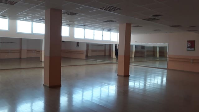 5 soveværelse Erhverv til salg i Santa Lucía de Tirajana med garage - € 390.000 (Ref: 9255164)