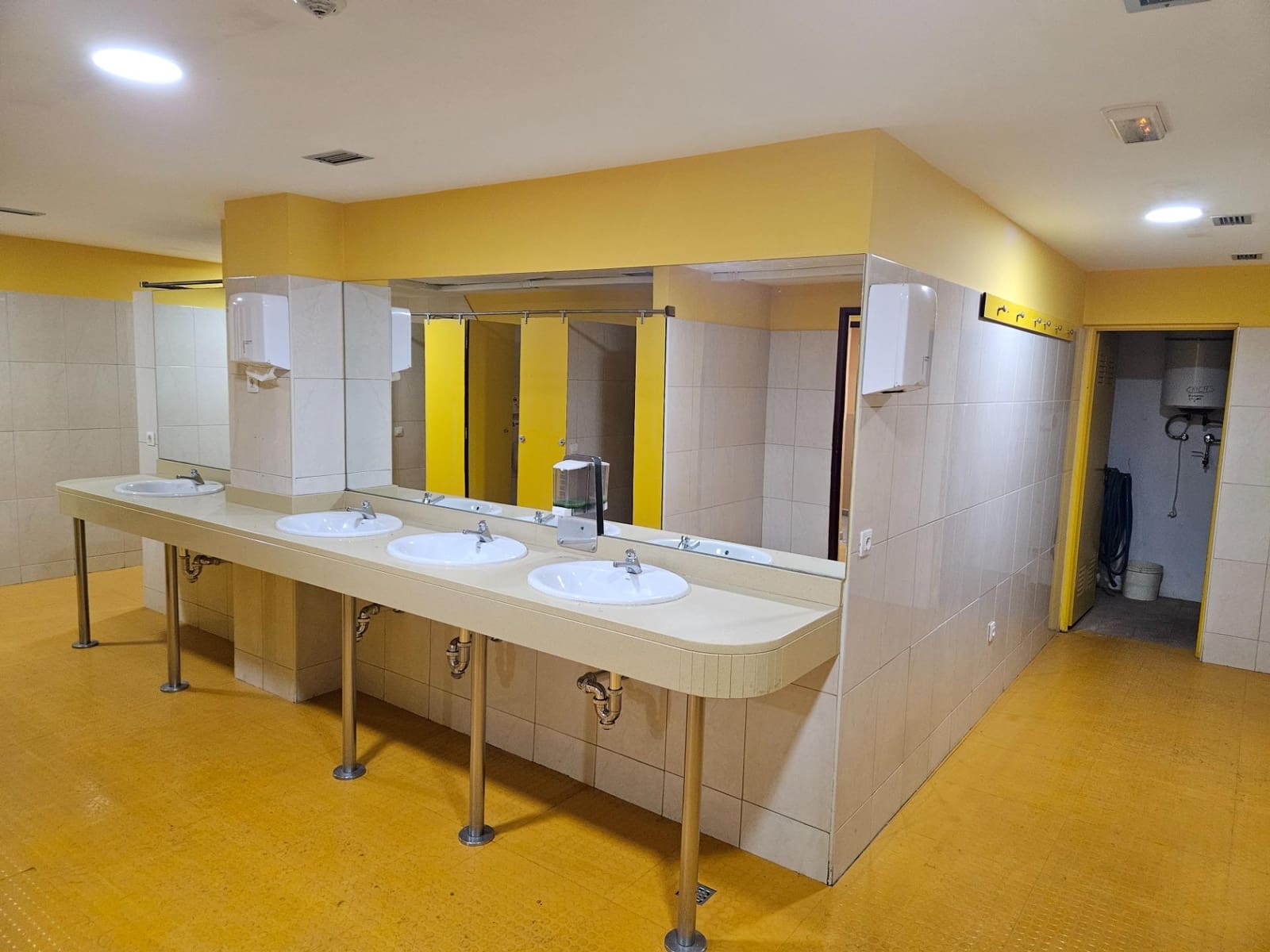 5 soveværelse Erhverv til salg i Santa Lucia de Tirajana med garage - € 390.000 (Ref: 9255164)