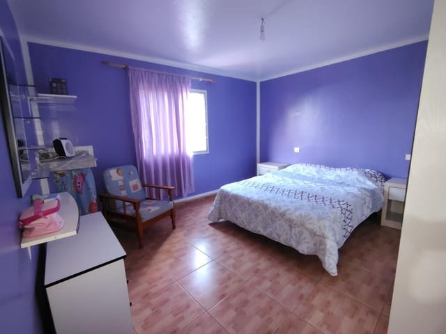 4 bedroom Cave House for sale in Vega de San Mateo - € 112,000 (Ref: 9317992)