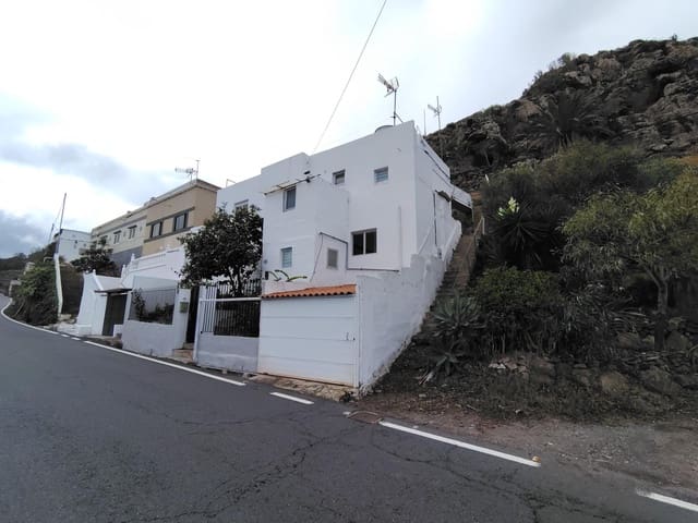 4 bedroom Finca/Country House for sale in Moya - € 235,000 (Ref: 9338459)