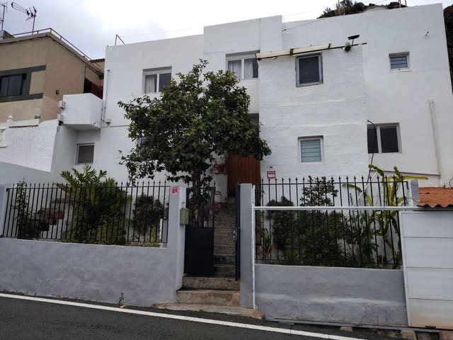 4 bedroom Finca/Country House for sale in Moya - € 235,000 (Ref: 9338459)