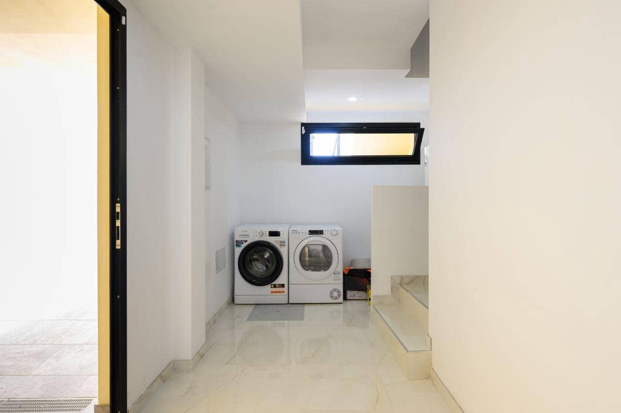 4 slaapkamer Rijtjeshuis te koop in Sonneland - € 535.000 (Ref: 9385478)