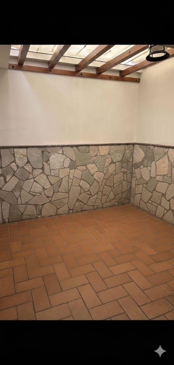 3 bedroom Apartment for sale in San Bartolome de Tirajana - € 395,000 (Ref: 9524487)