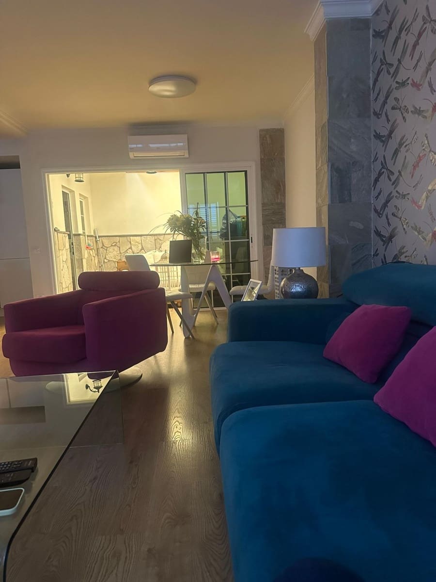 3 bedroom Apartment for sale in San Bartolome de Tirajana - € 395,000 (Ref: 9524487)