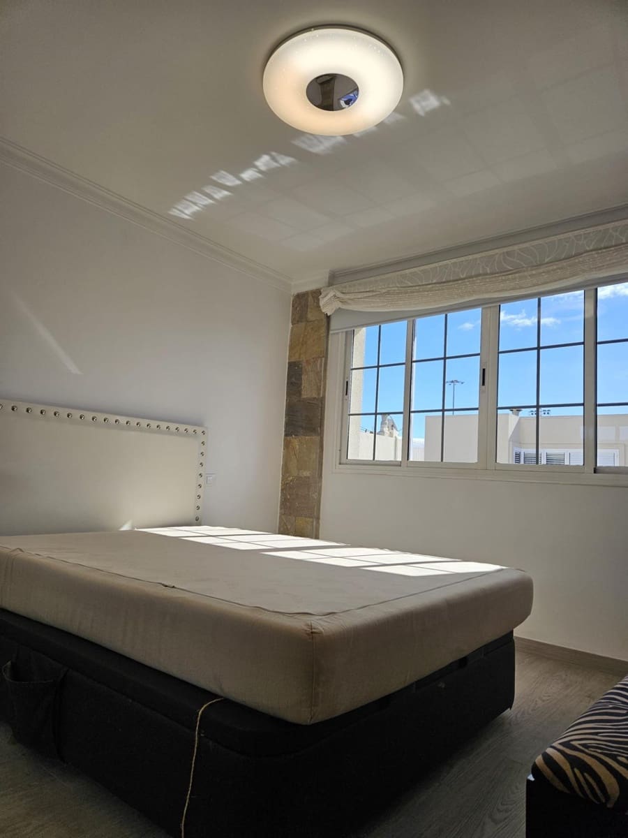 3 bedroom Apartment for sale in San Bartolome de Tirajana - € 395,000 (Ref: 9524487)