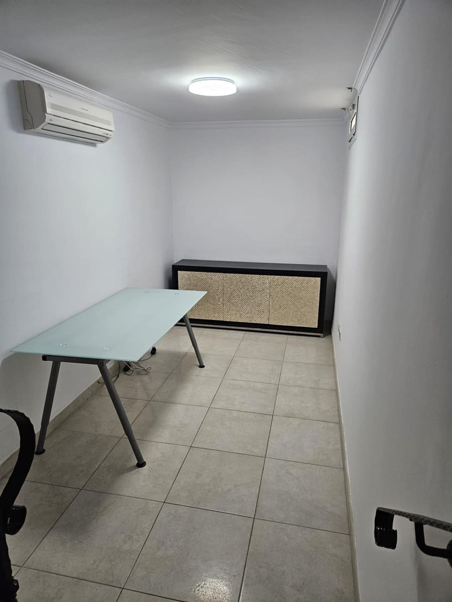 3 bedroom Apartment for sale in San Bartolome de Tirajana - € 395,000 (Ref: 9524487)