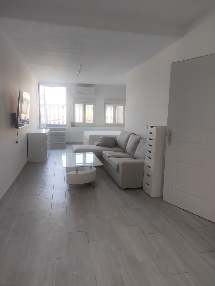 Studio att hyra i Mogan med pool - 950 € (Ref: 9541610)