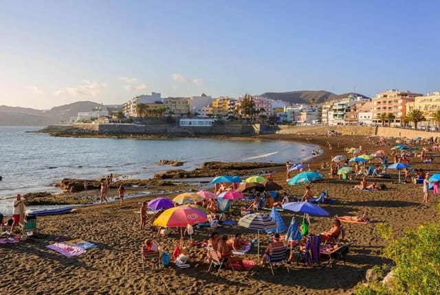 Studio att hyra i Mogán med pool - 950 € (Ref: 9541610)