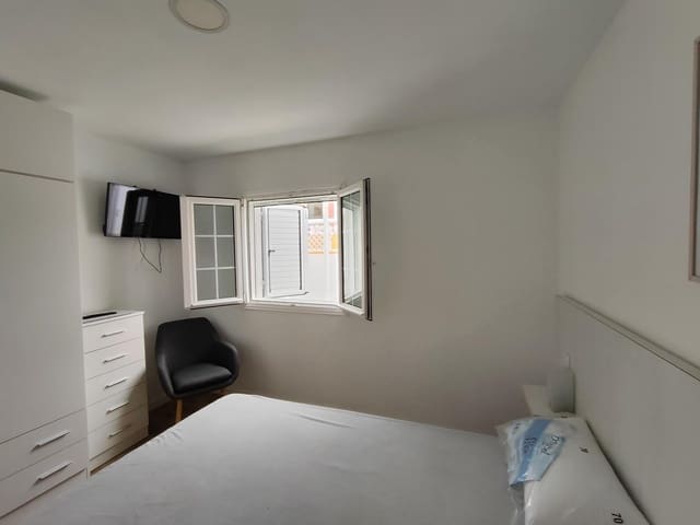 1 sovrum Lägenhet att hyra i San Agustín, San Bartolomé de Tirajana med pool - 1 100 € (Ref: 9551883)