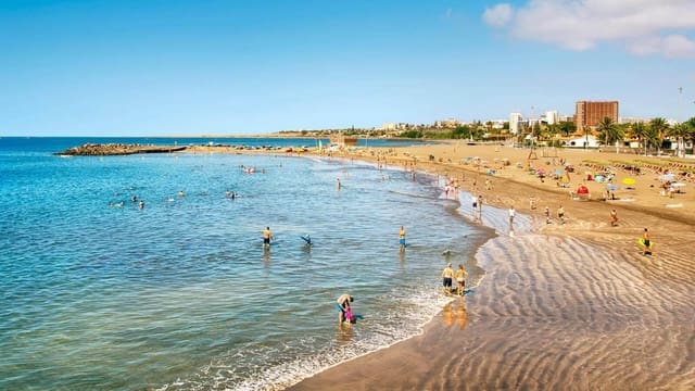 1 soverom Leilighet til leie i San Agustín, San Bartolomé de Tirajana med svømmebasseng - € 1 100 (Ref: 9551883)