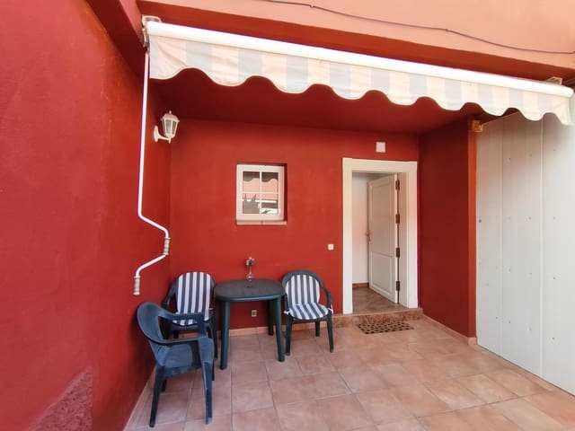 Villa/Maison Mitoyenne de 2 chambres à louer à Sonneland, San Bartolomé de Tirajana avec piscine - 1 300 € (Ref: 9797258)