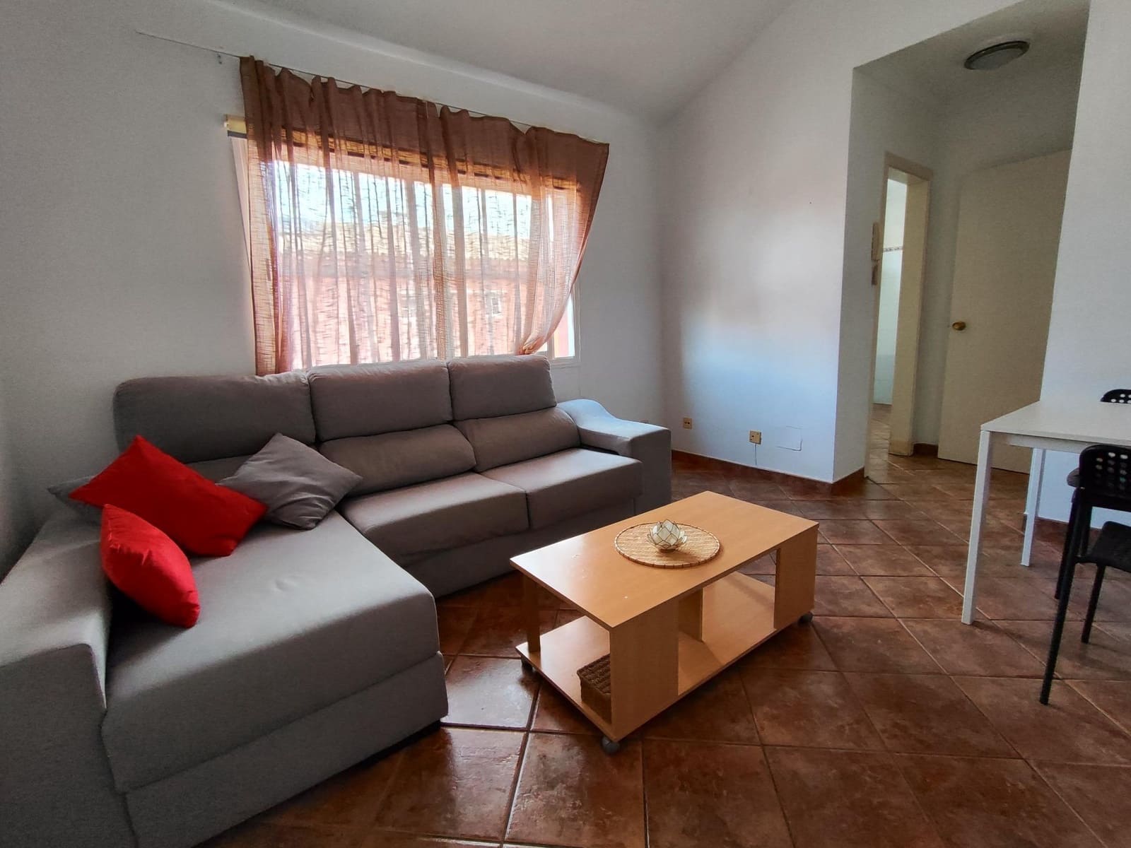 Villa/Maison Mitoyenne de 2 chambres à louer à Sonneland avec piscine - 1 300 € (Ref: 9797258)