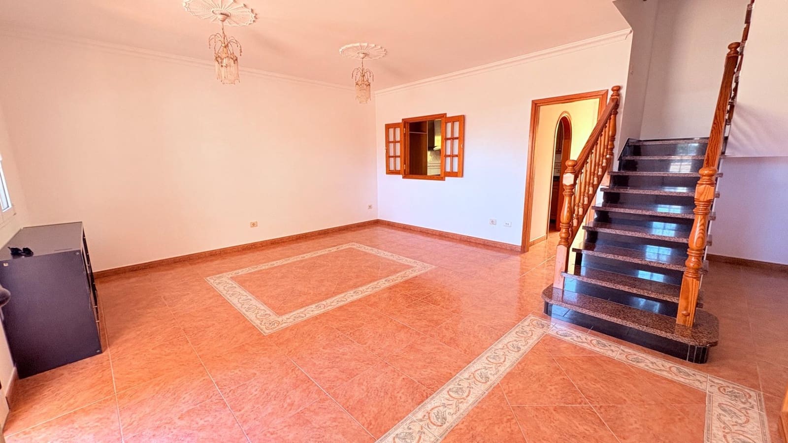 3 bedroom Terraced Villa for sale in San Bartolome de Tirajana - € 399,900 (Ref: 9849570)