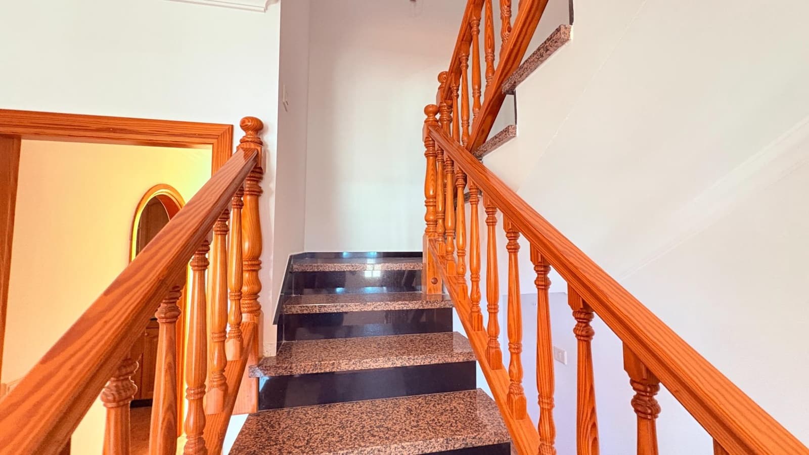 3 bedroom Terraced Villa for sale in San Bartolome de Tirajana - € 399,900 (Ref: 9849570)