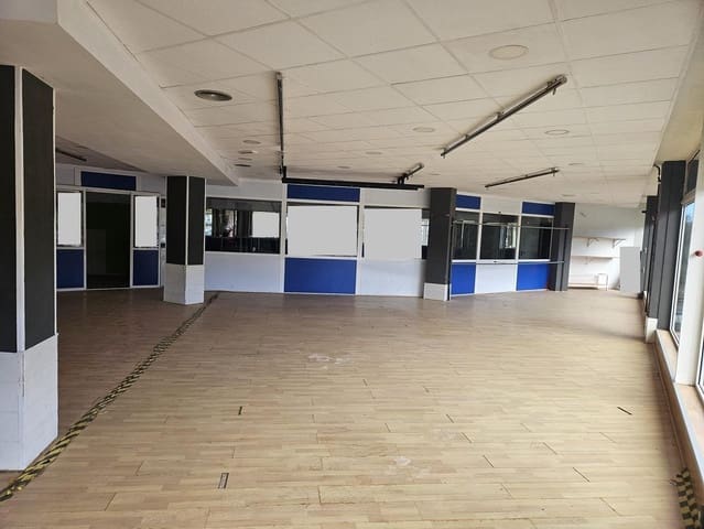 Gewerbe zu verkaufen in Santa Lucía de Tirajana - 449.500 € (Ref: 9913311)